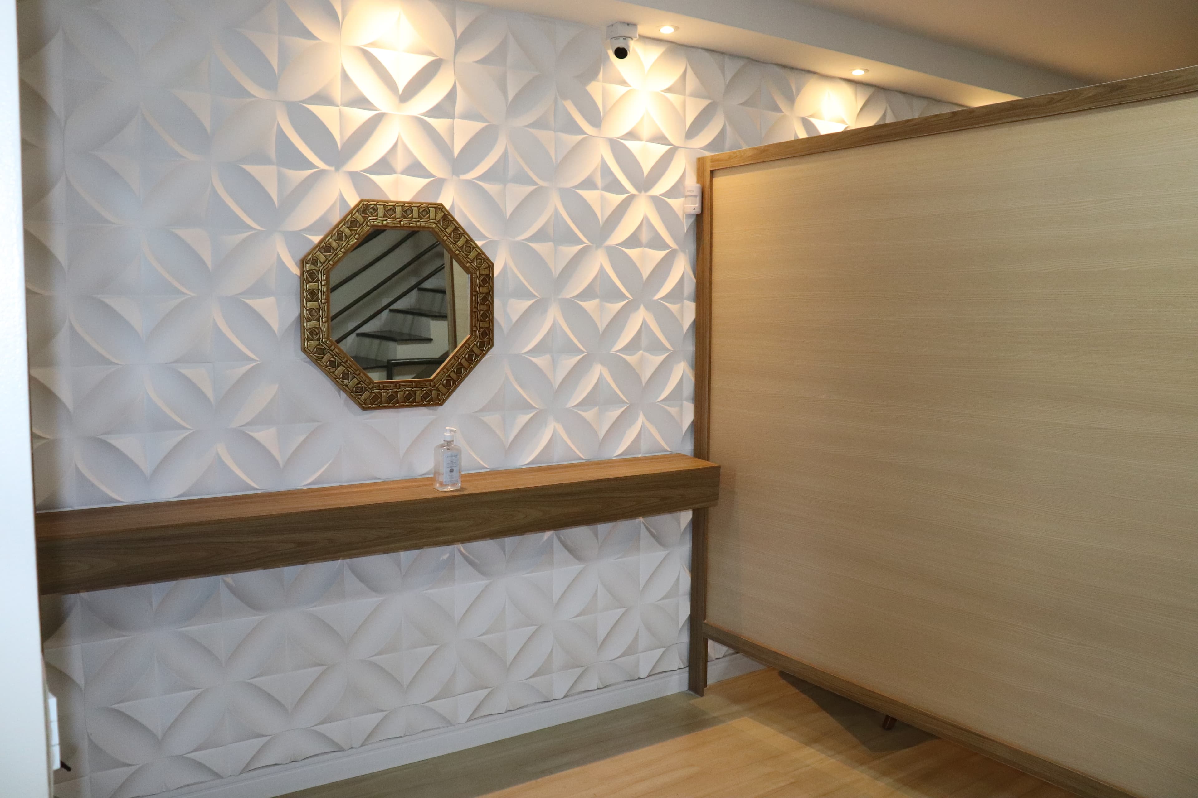 Ambiente de descanso confortável para massagem masculina
